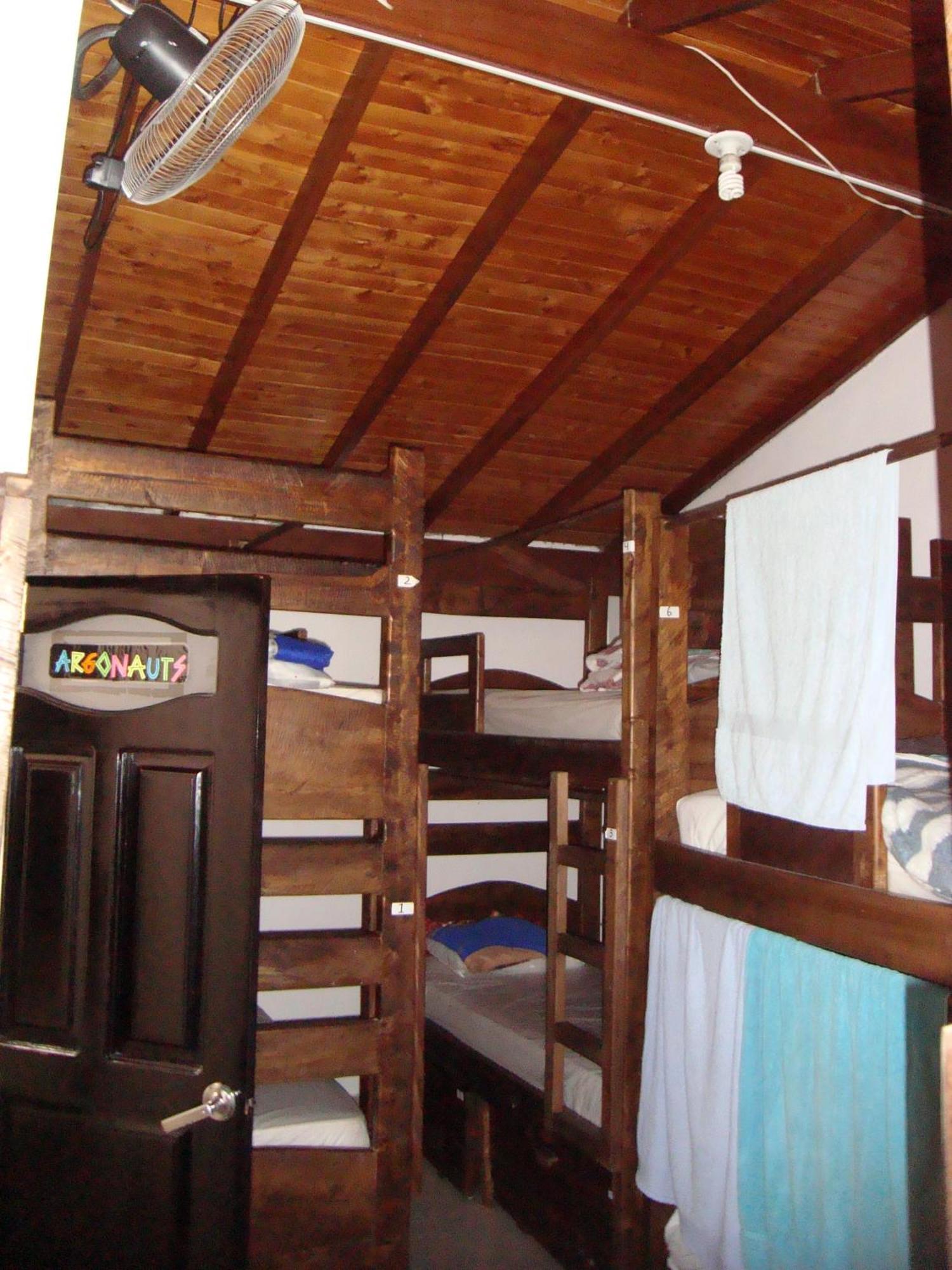 Arcadia Hostel ميديلين الغرفة الصورة